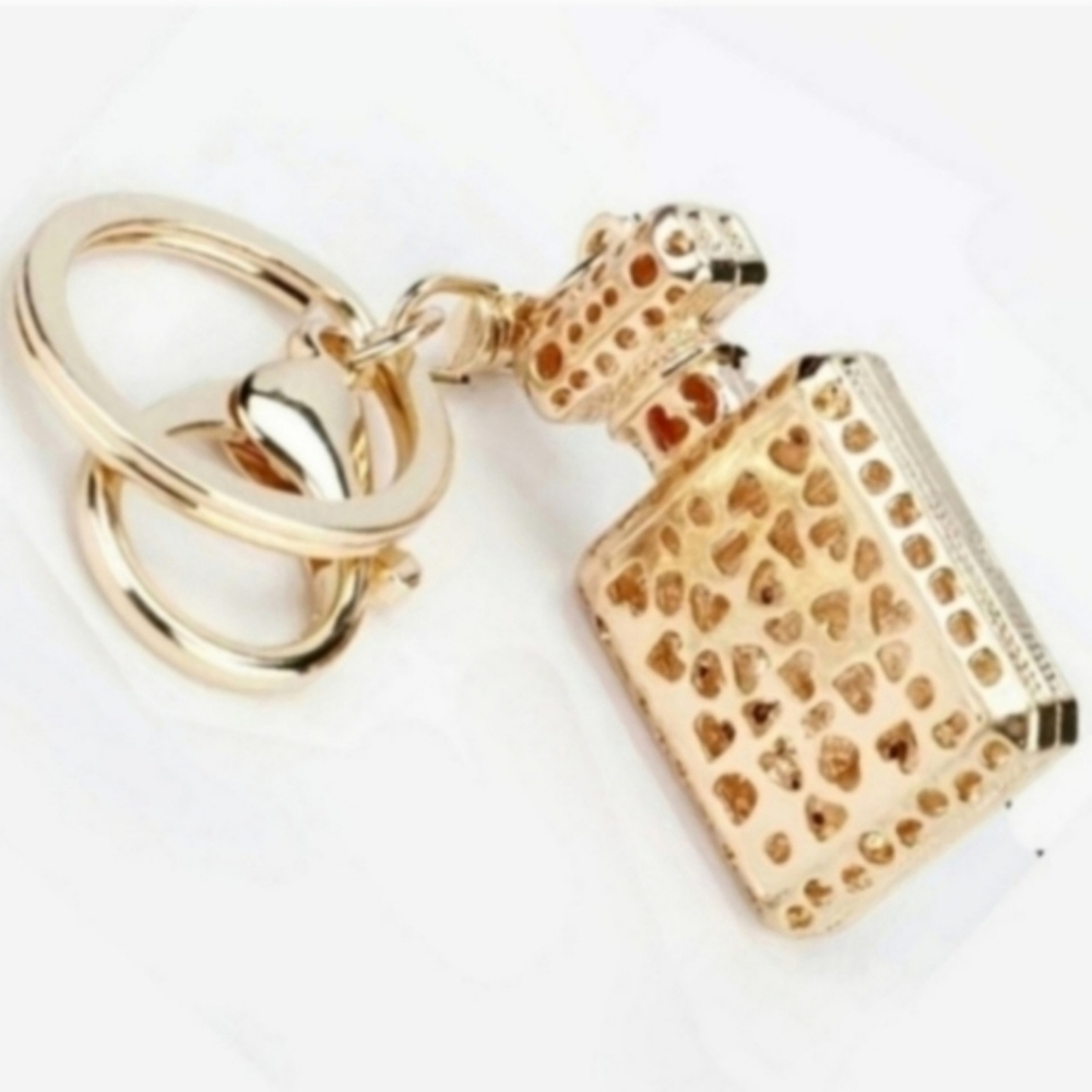 ✨️FINAL PRICE✨️ Perfume No. 5 Perfume Bottle Purse Charm - Picture 2 of 4